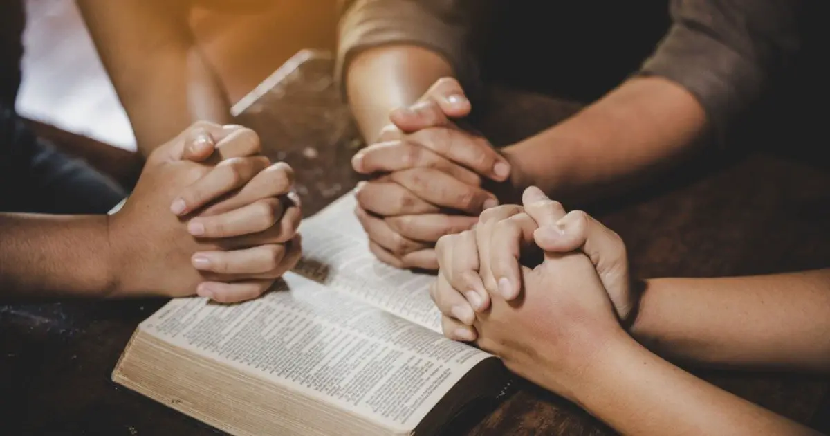 34-temas-para-orar-en-grupo-como-iglesia-guia-completa