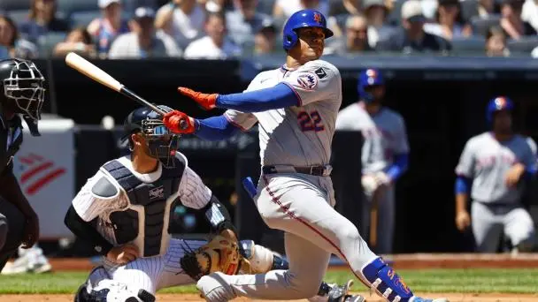 juan-soto-22-hits-a-a-single-against-the-new-york-yankees-during-the-fourth-inning-of-a-baseball-game-may-17-2025-in-new-york-ap-noah-k-murray-017d1581-focus-0.17-0.74-608-342