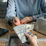 «El dólar abre la semana en RD$61.12 por compra y RD$61.82 por venta, según el Banco Central»